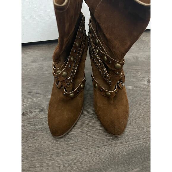 Vero Cuoio mid-calf Chocolate Suede Stud Accents Boot. Straps. EU 40 - Picture 3 of 6